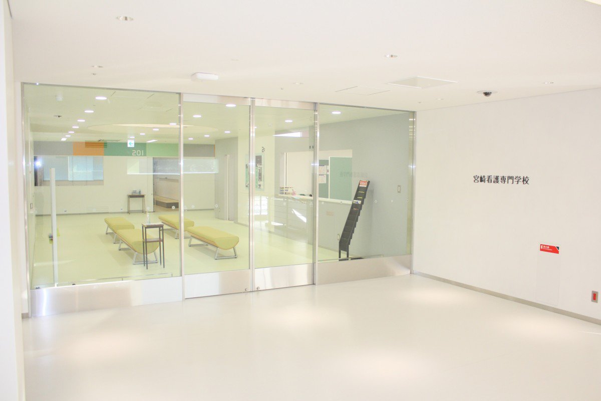 学校入口